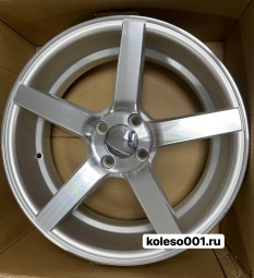 Vossen CV3 7.0x17", 4x100.00, ET40, ЦО 73,1 мм smf (ip-0219)