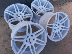 Cosmic Racing MRII R18*10.5 5/114.3 28et 73.1 W