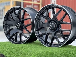 Mercedes AMG 8.0/9.0x19", 5x112, ET38/43, ЦО 66,6 мм. satin black